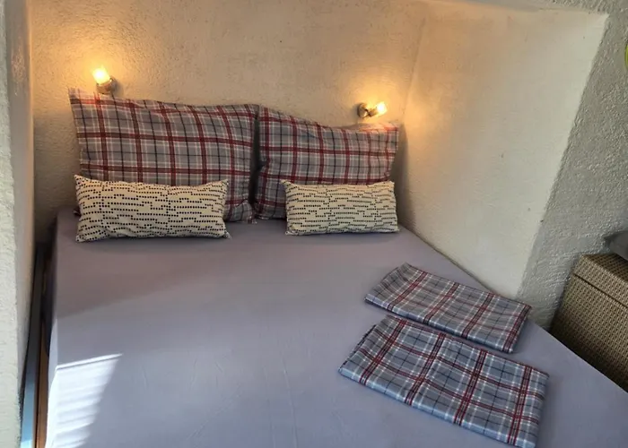 Apartments Stara Baska