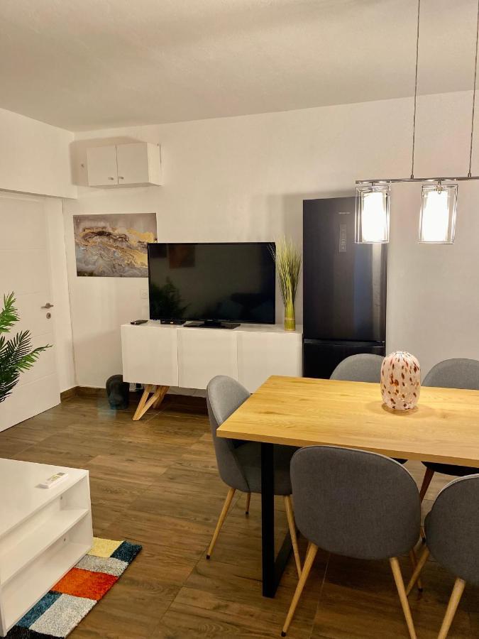 Apartments Stara Baska *