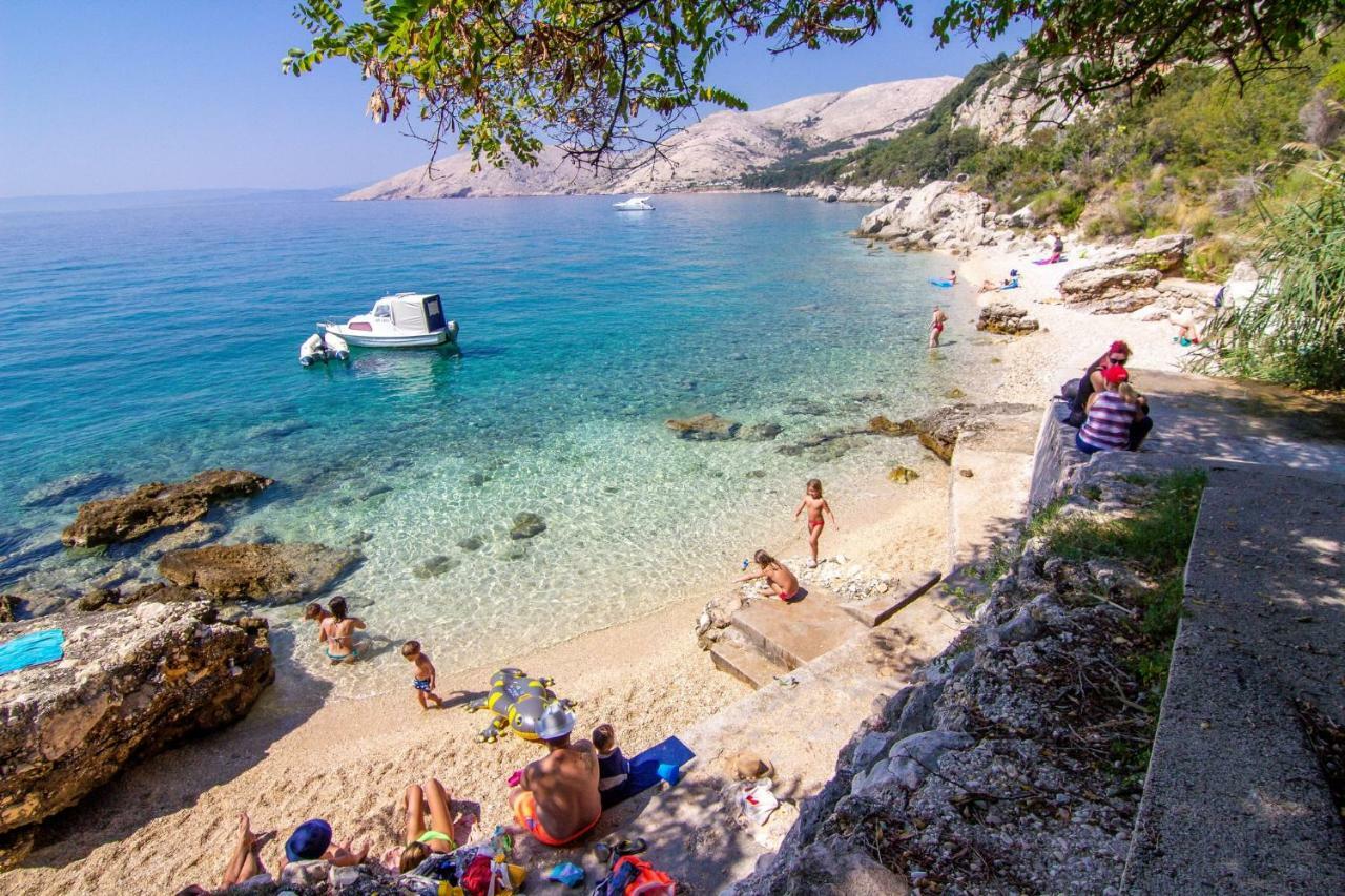 Stara Baska Apartments