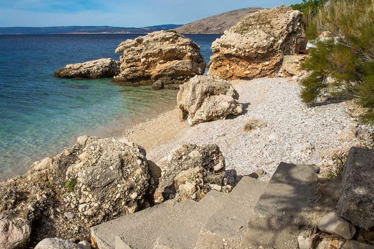 Stara Baska Apartments *