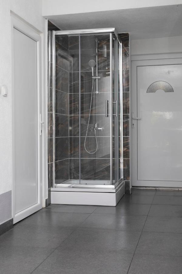 Apartments Stara Baska Apartamento *