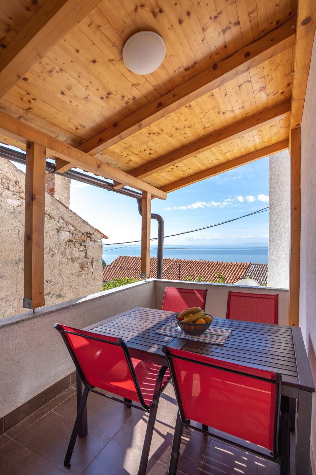 Stara Baska Apartments